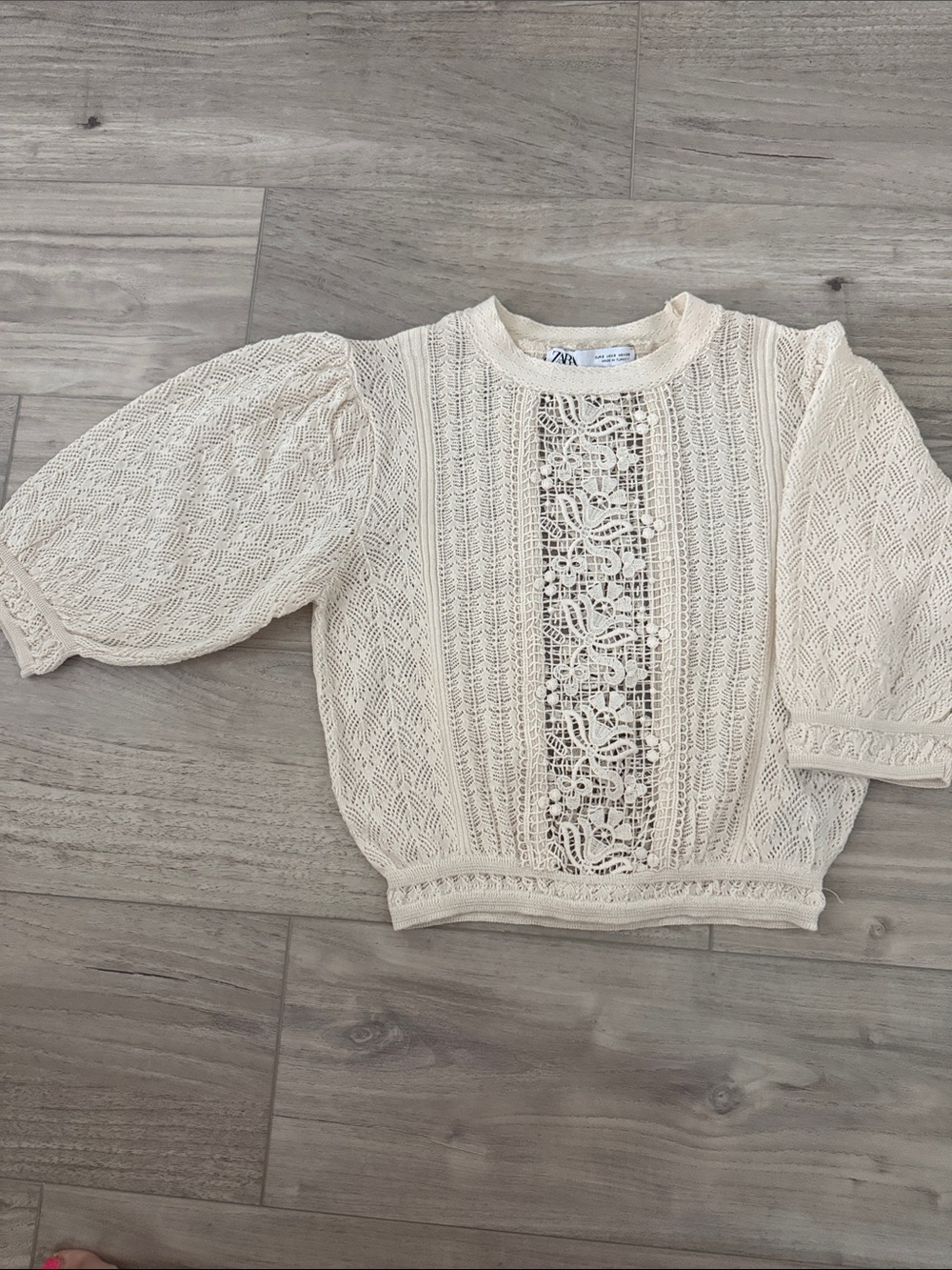 Zara Cream Crochet Lace Knit Top